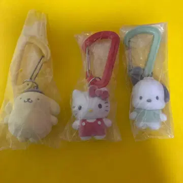 헬로키티 컬러풀 카라비너 마스코트 참 폼폼 포차코 3종