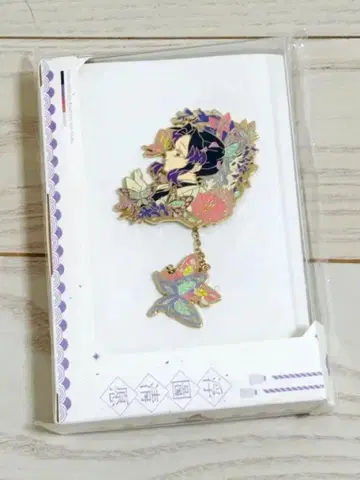 귀멸의 칼날 코쵸우 시노부 핀즈