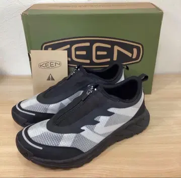 3회 사용 KEEN 아웃도어 신발 집업 블랙 그레이 28cm