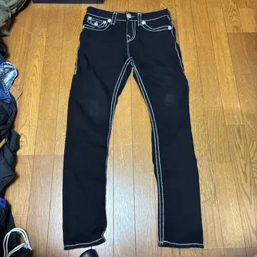 TRUE RELIGION 데님 팬츠 블랙 28