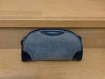 코듀로이 소재 클러치백 파우치
