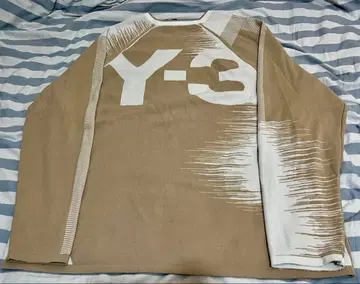 Y-3 그래픽 니트 스웨터 베이지