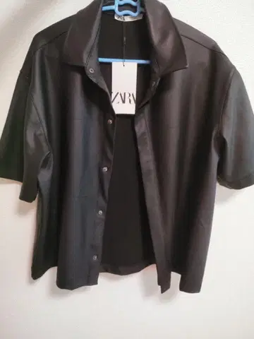 ZARA 인조 가죽 반팔 셔츠 자켓 블랙 S