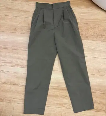 UNITED ARROWS 여성용 2턱 테이퍼드 팬츠 W