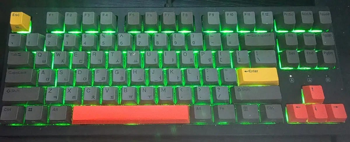 한성 TFG Magnetox XL 자석축 키보드 판매합니다.