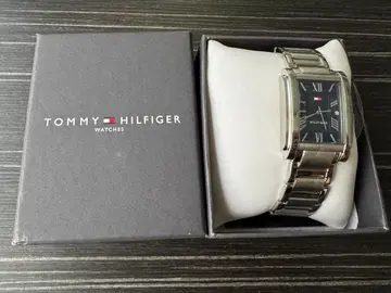 [미사용 새상품] TOMMY HILFIGER 손목시계 스퀘어 케이스