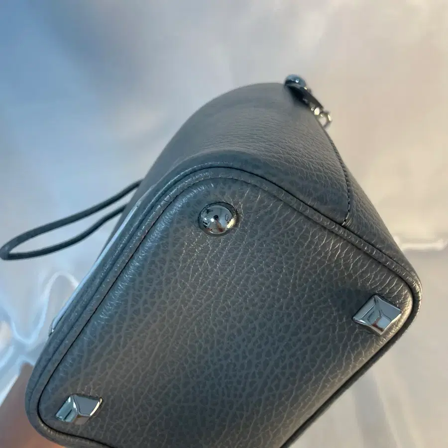메종 마르지엘라 메종 마르지엘라 5AC 버킷백 그레이 A급 + 이너백 포함 6