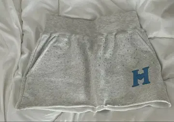 H T H 큐빅 스커트