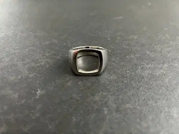 [ TOM WOOD ] Cushion Open