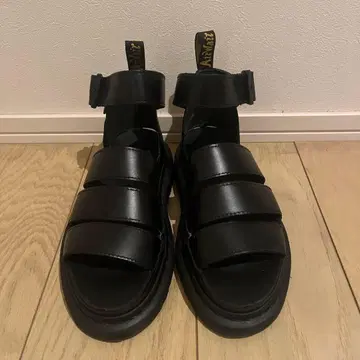 Dr.Martens 클라리사 2 통굽 샌들 UK5