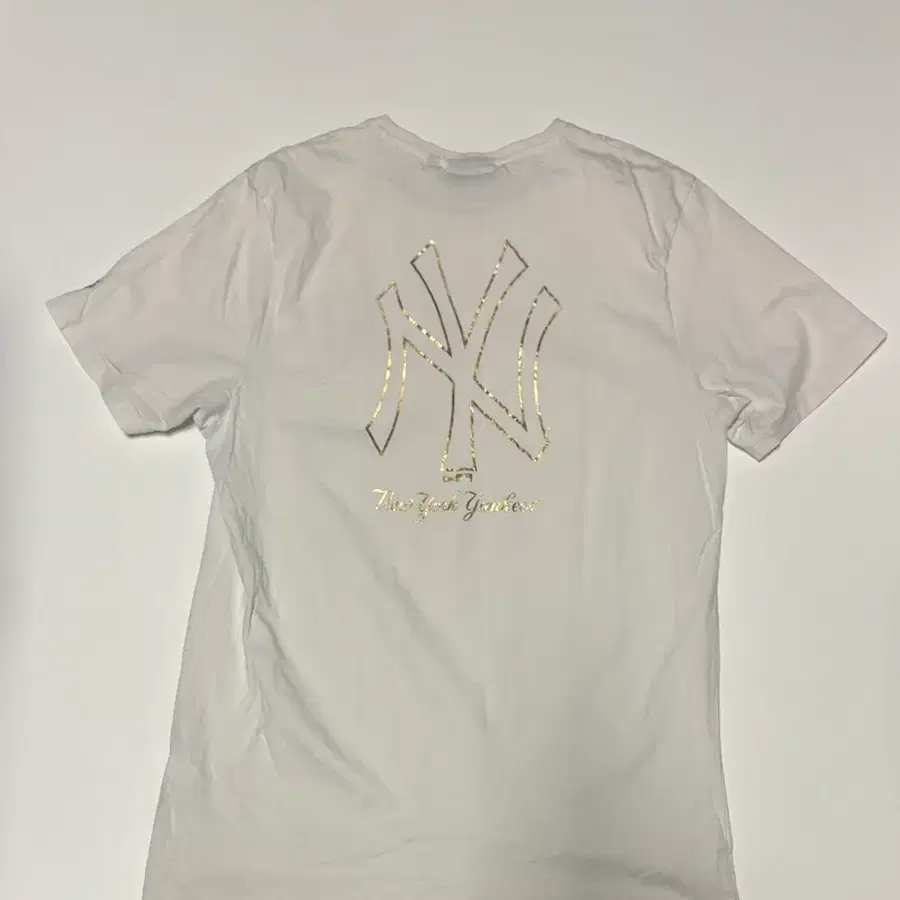 뉴에라 new ear 메탈릭 양키스 빅 프린팅 반팔 티셔츠 L ~ XL