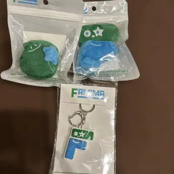 FAMIMA 훼미리마트 NIGO 한정판 봉제 인형 키링 3개