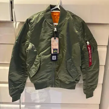 Alpha Industries MA-1 플라이트 자켓 카키 M