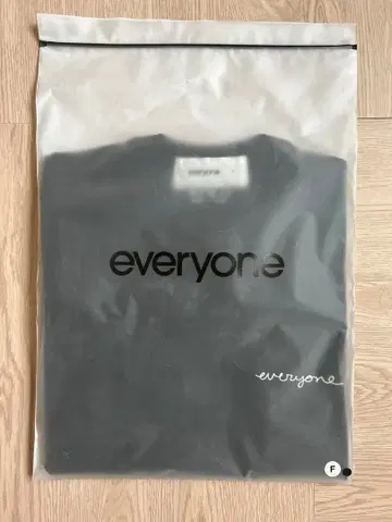 everyone j.30000 rooftop 로고 티셔츠