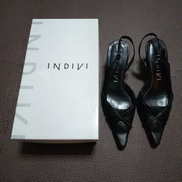 INDIVI 백 스트랩 펌프스 블랙