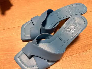 ZARA 샌들 라이트 블루 스퀘어토