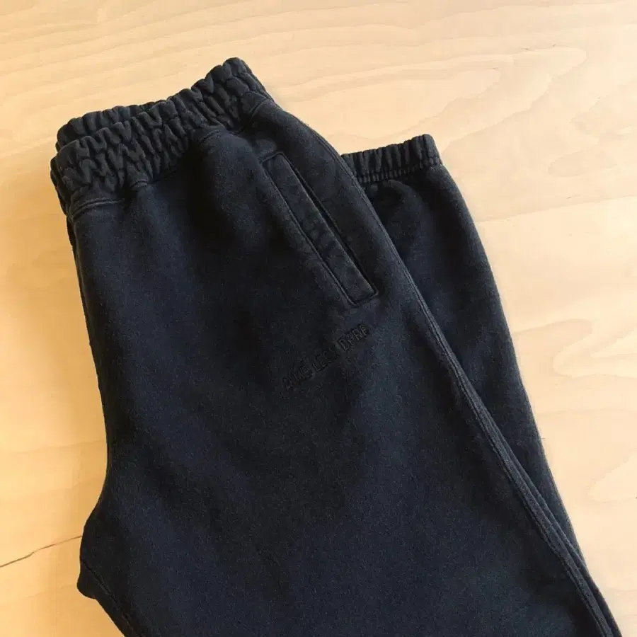 에임 레온 도르 로고 스웻 팬츠