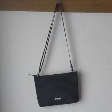 AIGLE 숄더백 사코슈 블랙