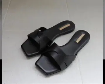 [ DEA SANDALS CAPRI ] 가죽 플랫 샌들