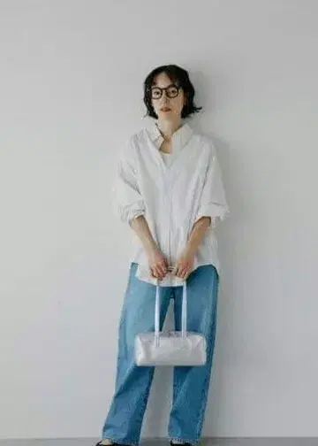 북유럽, 생활 잡화점 가로형 가죽 핸드백