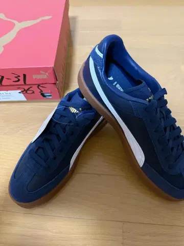 [ 미사용 새상품 ] PUMA Club II Era 네이비 26.5cm