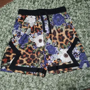 조던 브랜드 숏팬츠 레오파드 꽃무늬 다이아몬드 L