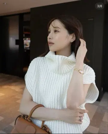 laube blanc High-neck Knit Tops