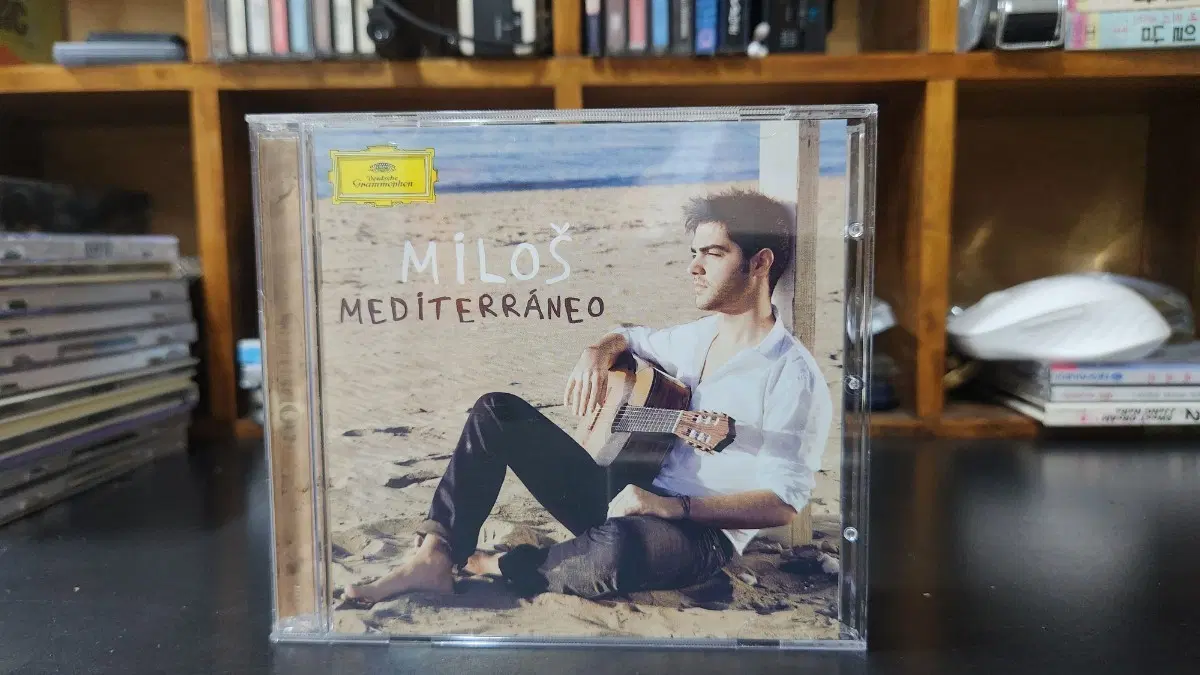 밀로쉬 Milos CD