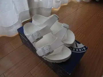 새상품급 BIRKENSTOCK*활용도 높은 샌들 애리조나 EVA 36