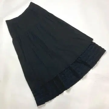 핑크하우스 블랙 피코프릴 사용 레이스 스커트