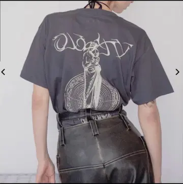 새상품급 JUEMI WILDHUNCH 백프린트 T셔츠 차콜 그레이