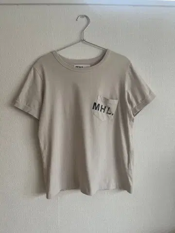 MHL. 로고 프린트 포켓 T셔츠 베이지 사이즈 3
