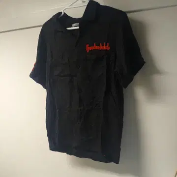 HUNDREDCLUB 반팔 셔츠 스컬 자수 블랙
