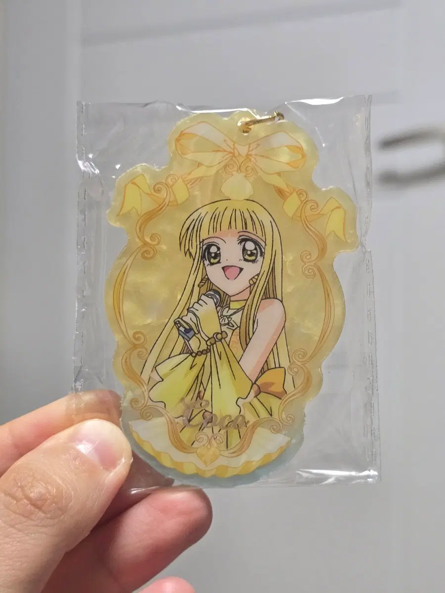 피치피치핏치 코코 아크릴 키링 판매