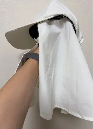 선셰이드 부착 캡 화이트 UNFILO