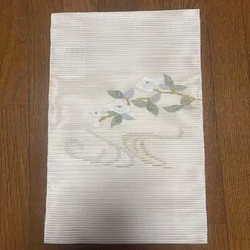 여름용 오비 명주 짜임 물흐름 화이트 베이스 가로 줄무늬 꽃무늬 북 모양 순수 실크 얇은 명주 얇은 비단