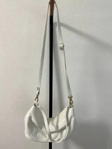 화이트 가죽 숄더백 2way