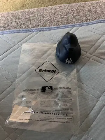 F.C.R.B. MLB 콜라보 덕 피규어