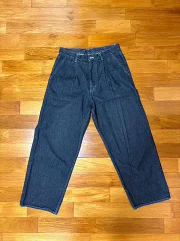 Graphpaper Colorfast Denim Two TuckPants