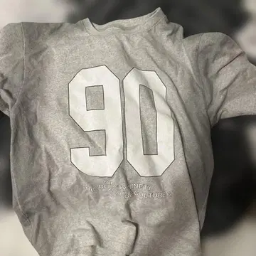 9090 넘버 로고 T셔츠 그레이