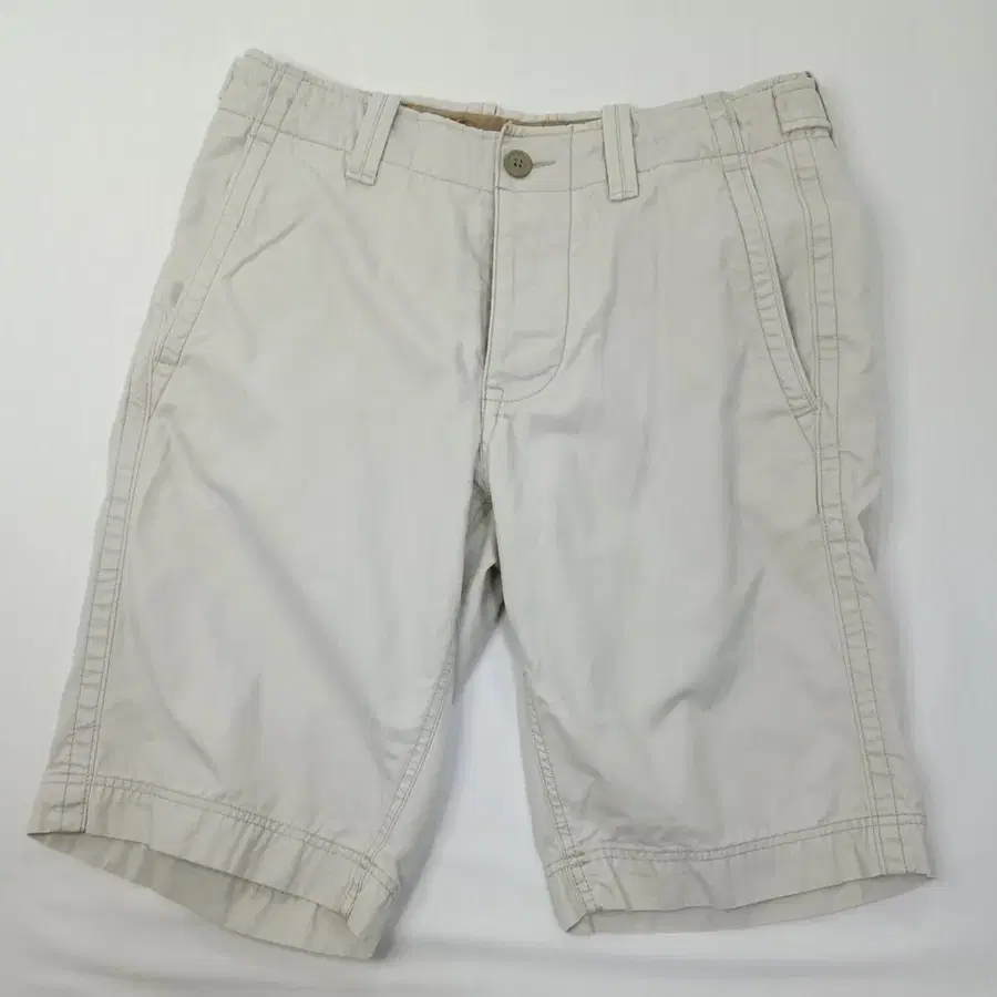 GAP 베이지 면 반바지