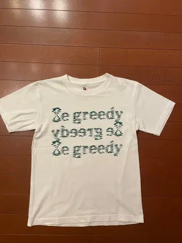 8e greedy 티셔츠 즉완 모델