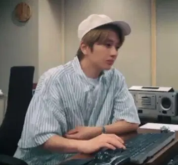 Nissy 니시지마 타카히로 착용 스트라이프 셔츠 화이트 남성용