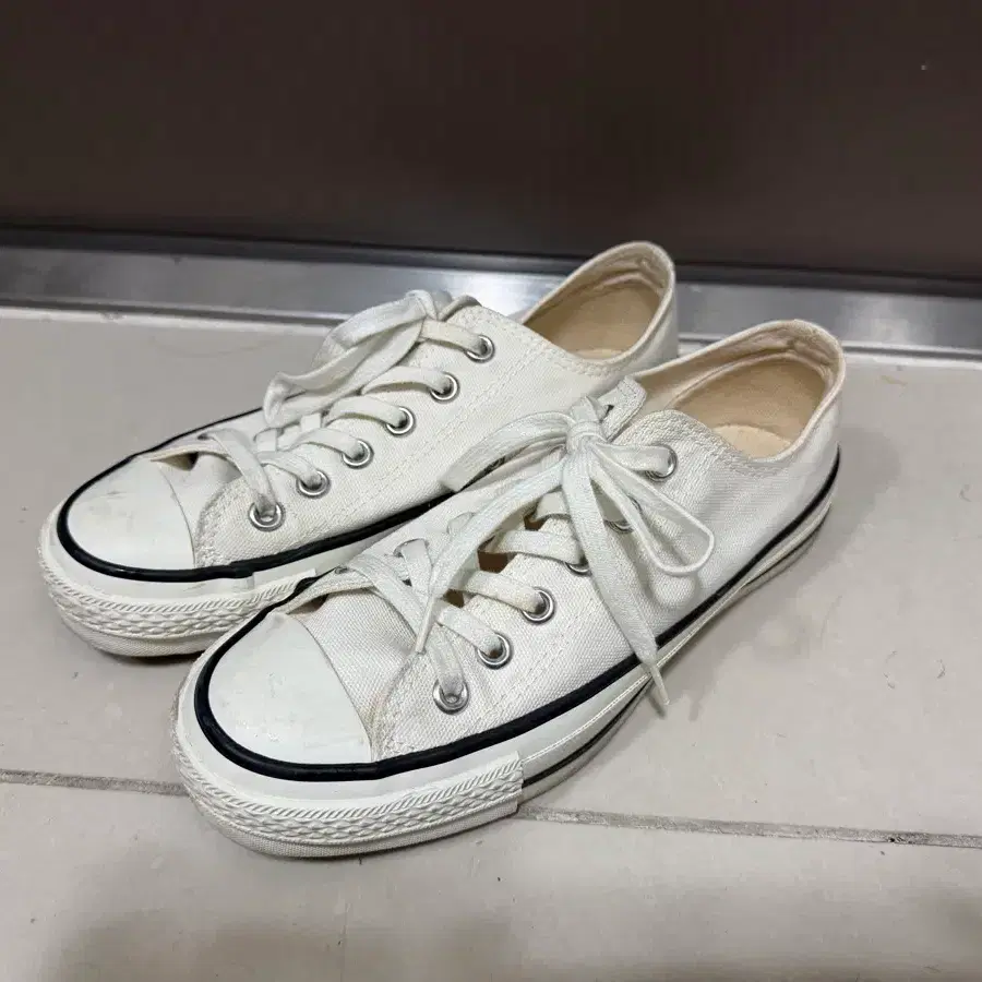 컨버스 재팬 로우 제이옥스 J OX 화이트 - 240사이즈