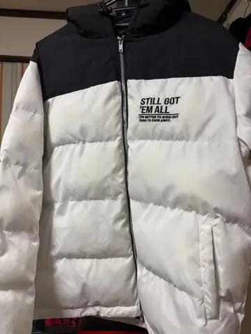 다운 자켓 화이트