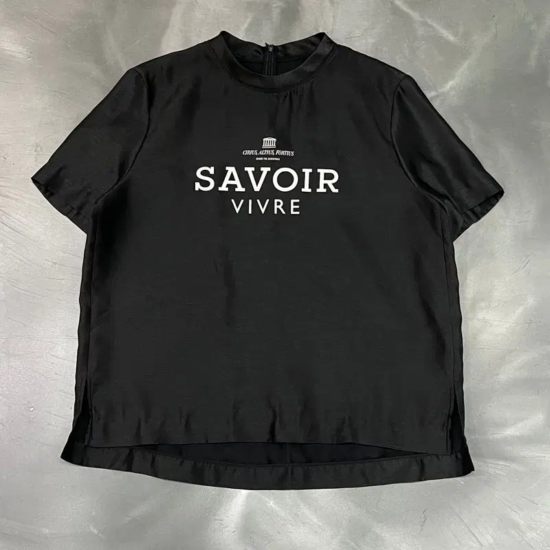 시스템 새틴 반팔티 y18548