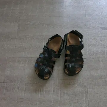40 BIRKENSTOCK 버켄스탁 Betula 구르카 샌들