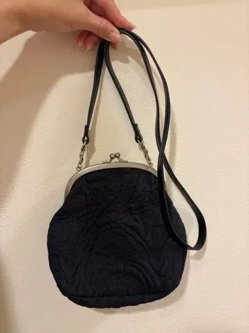 Hender Scheme 가마구치 숄더백