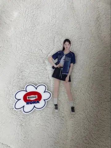 BABYMONSTER 아크릴 스탠드 RORA 로라
