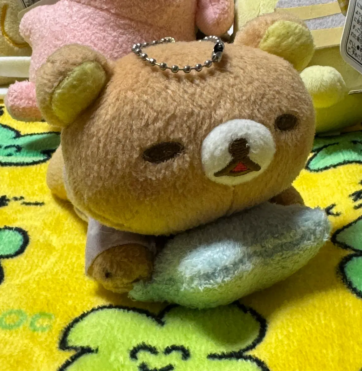 눈감은 리락쿠마 별배게